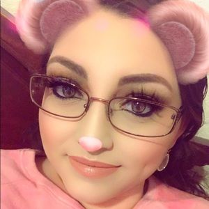 Meet your Posher, Kassandra